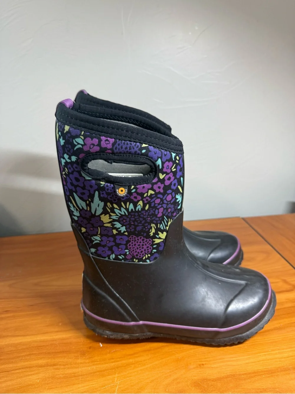 Kids' Bogs Classic Northwest Garden Black Multi Pull On Snow Rain Chore Boot‎ Y3